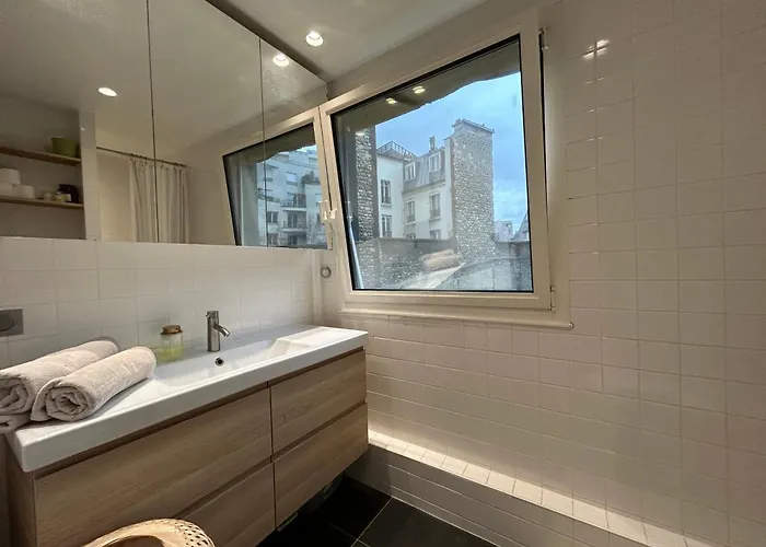 Big Eiffel Tower View * Paryż